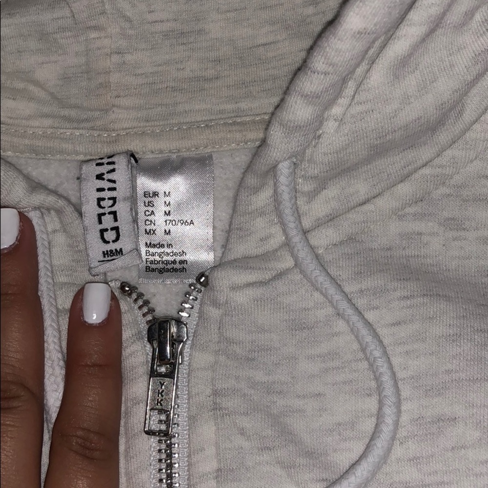 💚H&M Zip Up - Picture 2 of 2